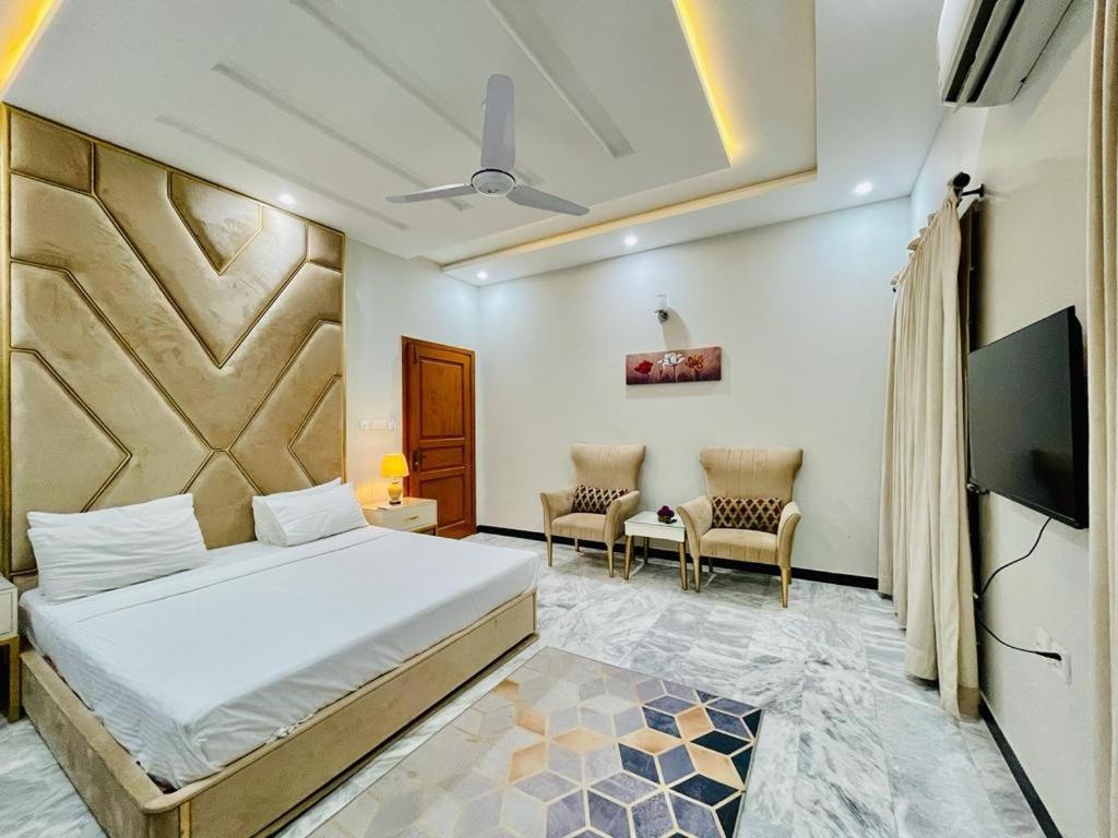 Homey Islamabad Bagian luar foto